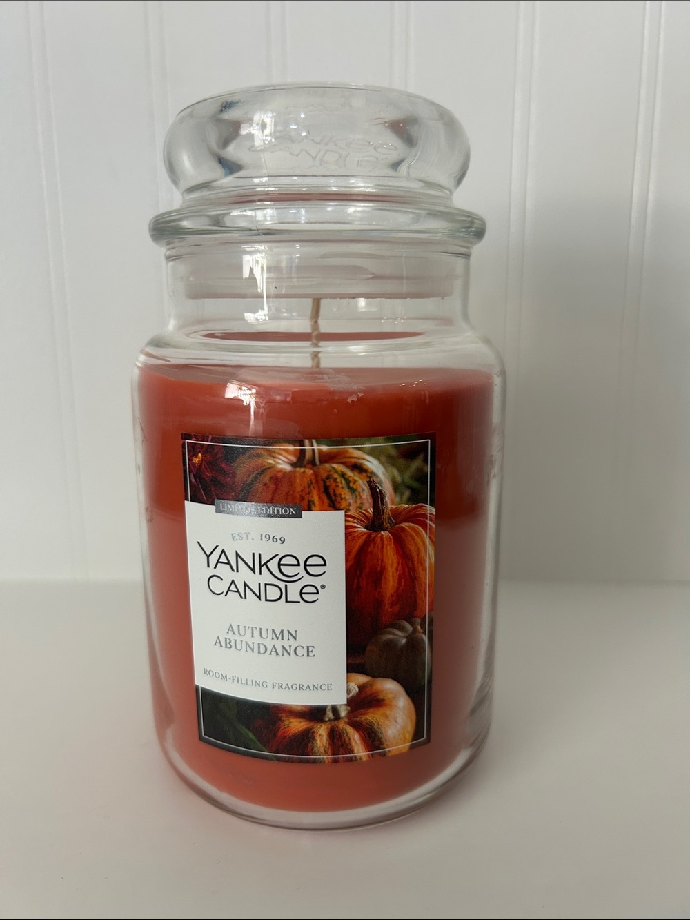 Yankee Candle Autumn Abundance Jar Candle - Red